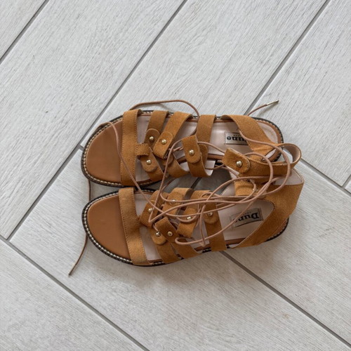 Gladiator Dune sandals size 38 like new, brown suede