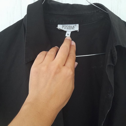 Short fitted shirt black, used, size M