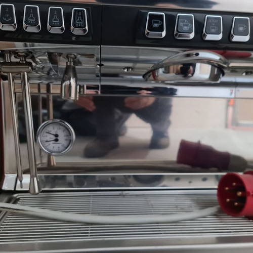 Nuova Simonelli Aurelia Wave 3 Group professional espresso machine new