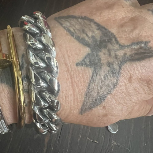 Stainless steel Cuban link bracelet with safety clasp, 18.5 cm