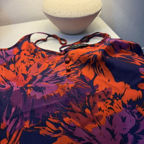 Women's top with floral colorful pattern, like new, XS