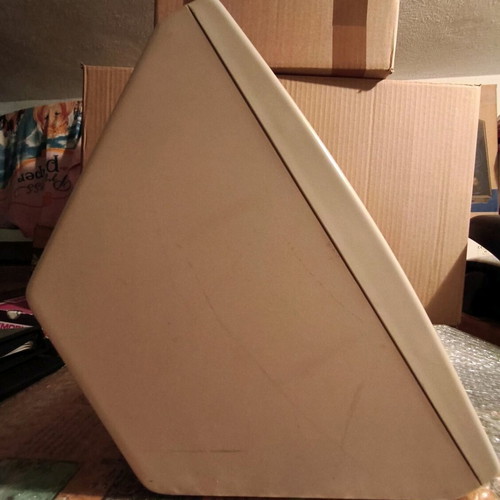 Commodore SP-120 speakers used, functional, with side wear