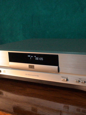 TOSHIBA-9000 DVD-CD μεταχειρισμένο, χρυσό