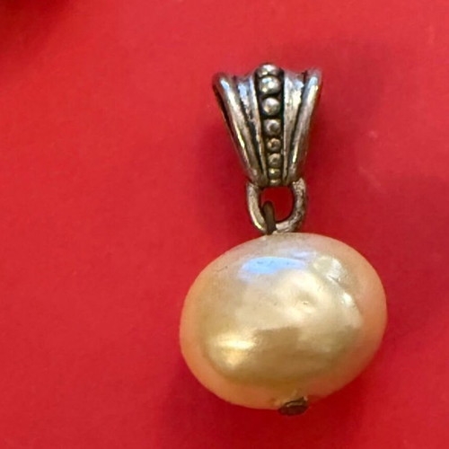 Faux pearl pendant like new, handmade, large size