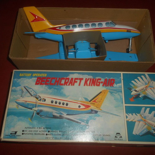 Beechcraft King-Air toy 1960 made in Japan new