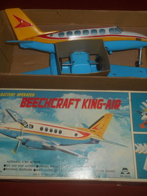 Beechcraft King-Air toy 1960 made in Japan new