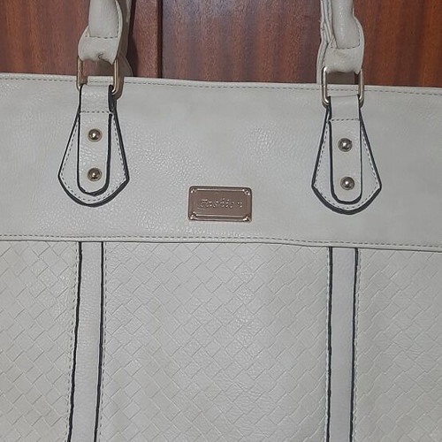 Large shoulder bag cream like new, high capacity, quality material