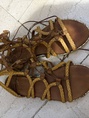 Tsakiris Mallas sandals size 40 with glitter, like new