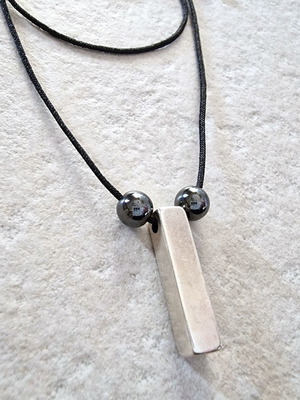 Men's statement necklace new with bar and hematite stones in black and silver