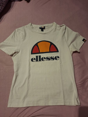 Ellesse λευκό t-shirt σαν καινούργιο, μέγεθος XL