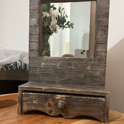 Wooden jewelry box with mirror like new, rustic brown