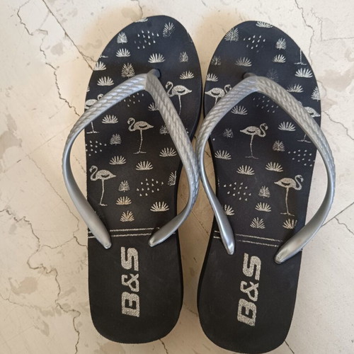 B&S flip flops size 37 used