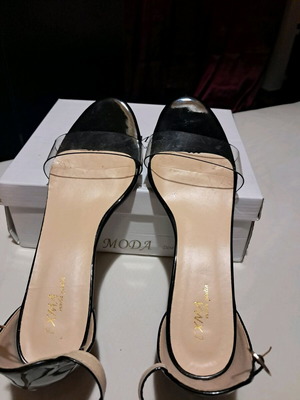 Platform sandals like new, black, size 41, with transparent strap and stable heel