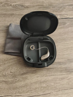 Oticon Jet 1 miniRITE C090 hearing aid like new, left ear, Chroma Beige