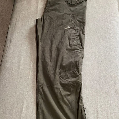 Nike men's wide cargo pants like new, brown