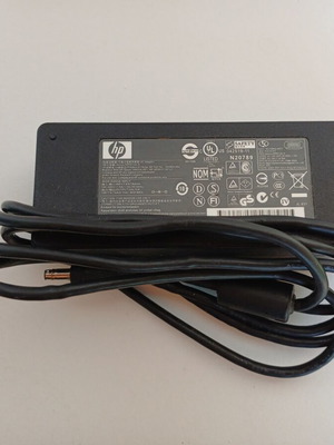 HP laptop power adapter 19V 4.74A 90W like new