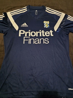 Adidas Gothenburg Football Jersey size Medium like new
