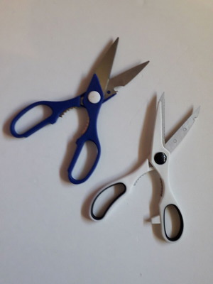 Kitchen scissors like new, set of two, blue and white