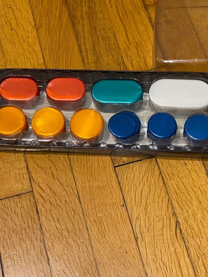 Casino roulette chips box like new, vintage