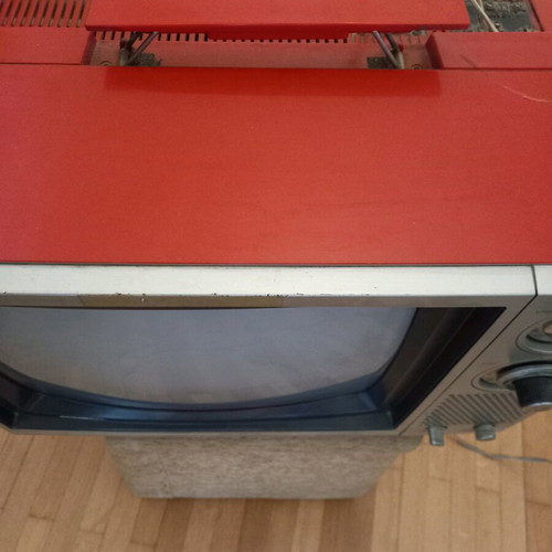 Color television used
