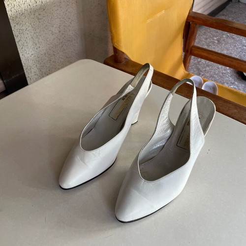 Leather bridal shoes size 38 like new, white pumps