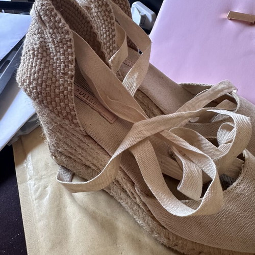 Pull & Bear espadrilles with ties like new, beige, size 37
