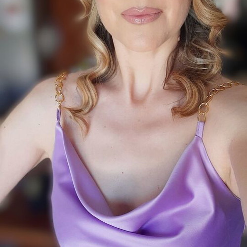 Satin top and high-waisted palazzo pants set made in Italy, like new, purple lilac