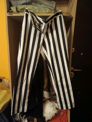 Striped fabric pants straight fit like new
