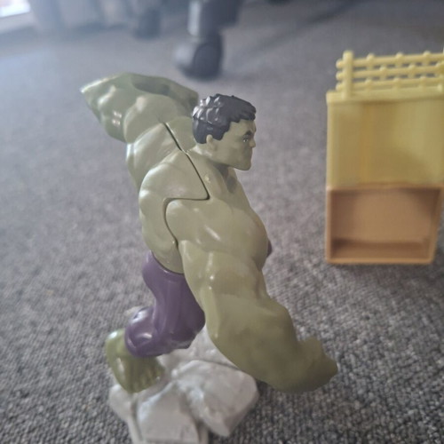 Hulk figure like new from Playmation Marvel Avengers collection