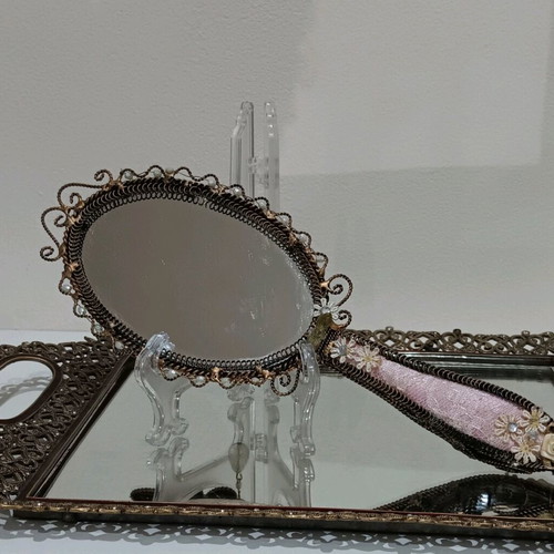 Vintage romantic hand mirror like new