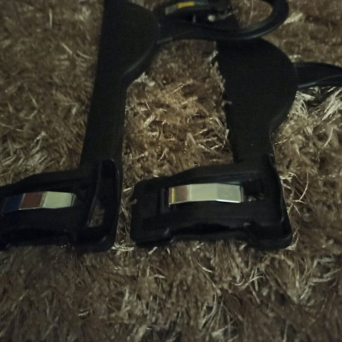 Set of children's hangers new