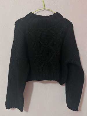 Stradivarius black shirt like new, size S