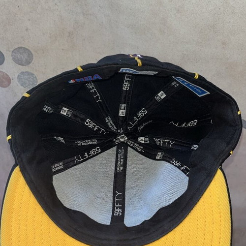 Lakers cap like new