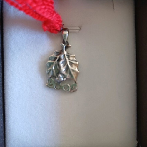 Silver charm 2002 collectible new with leaves and fruits