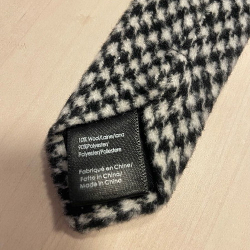 FERAUD wool tie black and white with dogtooth pattern like new