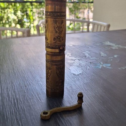 Traditional brass manual coffee grinder like new
