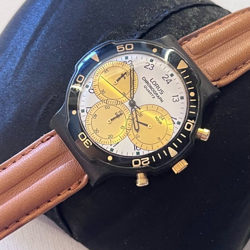 Lorus chrono 37mm like new, new strap, fully functional