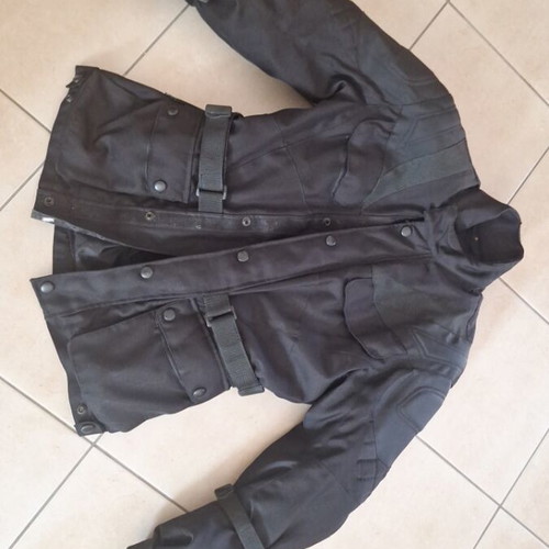 Motorcycle jackets like new, pack of 2 with winter lining, sizes small and xlarge