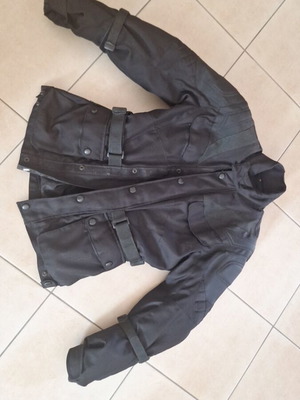 Motorcycle jackets like new, pack of 2 with winter lining, sizes small and xlarge