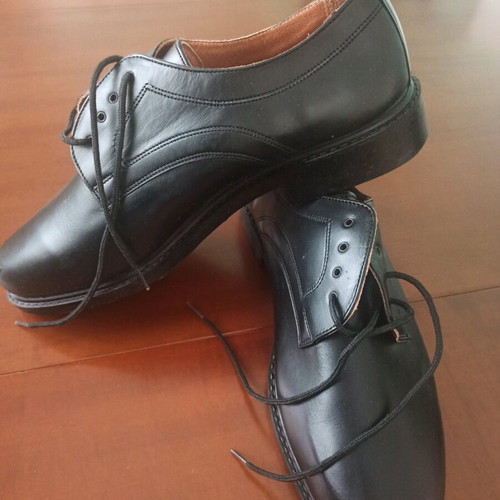 Men's Leather Dress Shoes PyrsoS Shoemakers size 45 like new