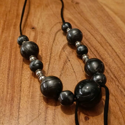 Long handmade necklace with beads like new, black and gray