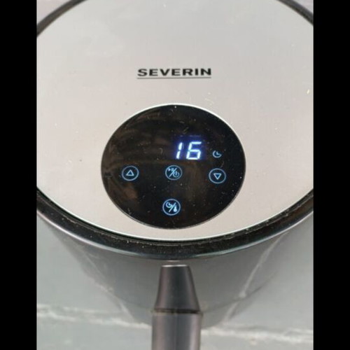 Severin air fryer FR 2455H, 1.8L, 900W, digital touch screen