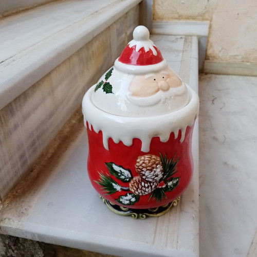 Mandarin Crafts Christmas ceramic cookie jar