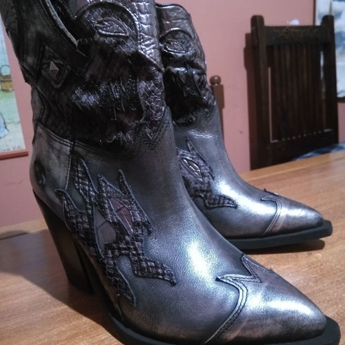 Migato Western Boots 38 New Leather Black and Silver