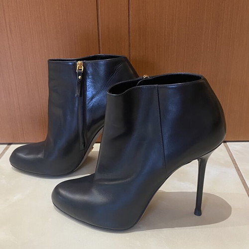 Sergio Rossi black ankle boots like new, size 40, high heel