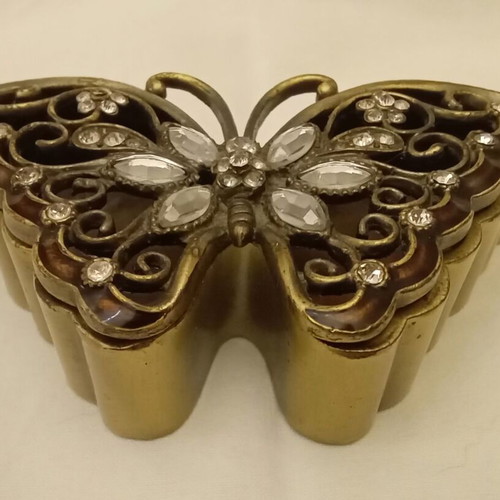 Bronze butterfly jewelry box used with rhinestones and multifaceted stones