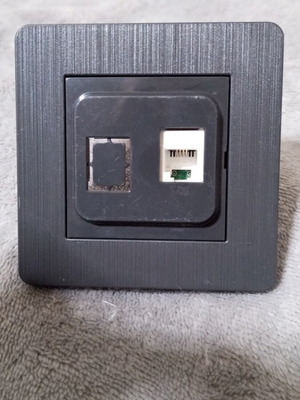 Single network socket CAT3 new, black