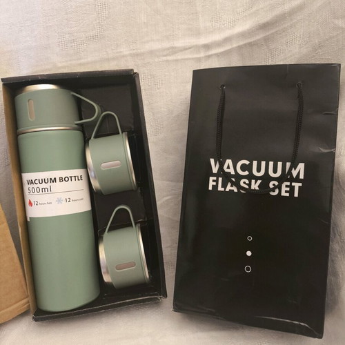 Vacuum Bottle Set 500ml with 3 Mint Cups, New