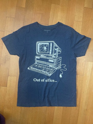 Primark T shirt blue with print large like new