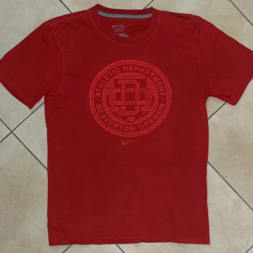 Nike Men T-Shirt red, Athletic Department Beaverton Oregon print, size M, like new